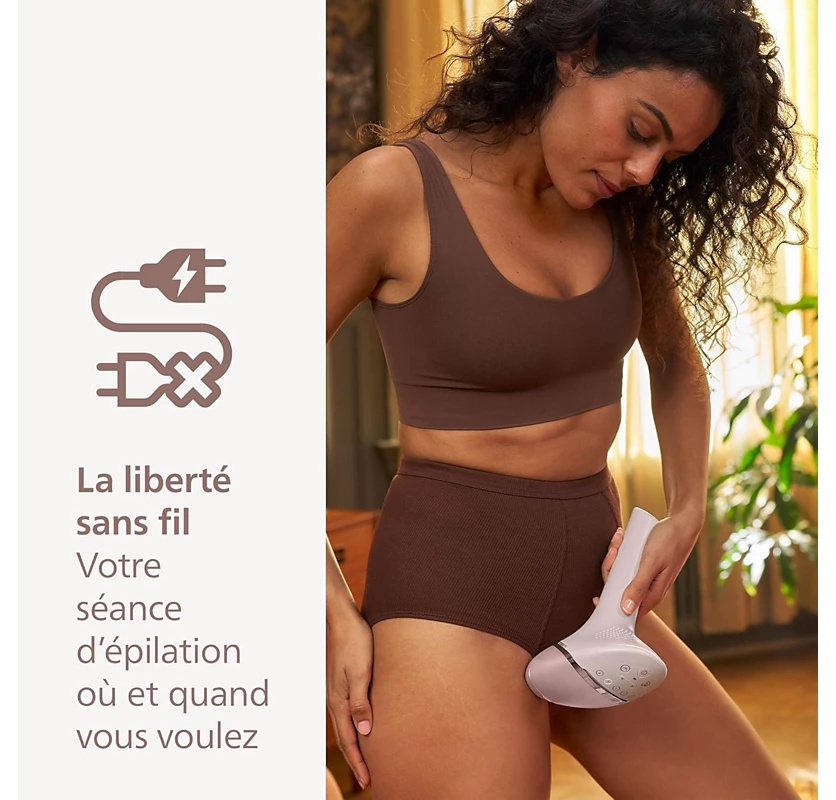 Philips Lumea Epilateur à lumiere pulsee Serie 8000 - Epilateur avec technologie SenseIQ, 2 embouts pour le corps et le visage, utilisation filaire (modèle BRI944/00)