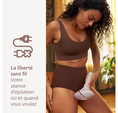 Philips Lumea Epilateur à lumiere pulsee Serie 8000 - Epilateur avec technologie SenseIQ, 2 embouts pour le corps et le visage, utilisation filaire (modèle BRI944/00)