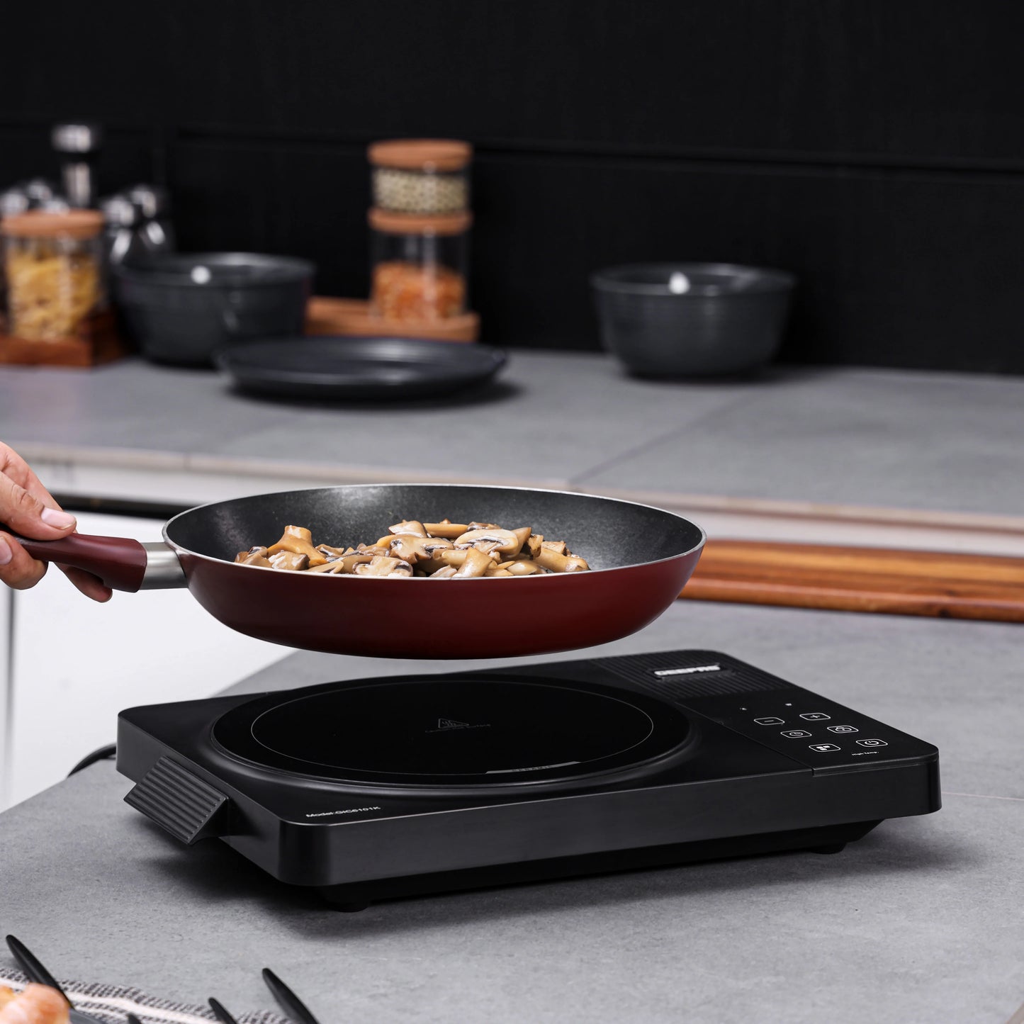 Plaque de cuisson infrarouge digitale Geepas GIC6101 –