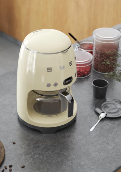 Machine a cafe Verseuse smeg beige