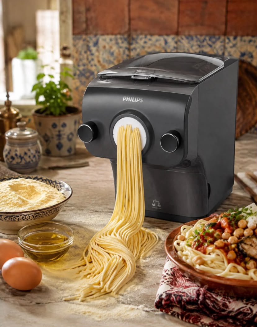 The Philips Avance Collection Pasta Maker (Model HR2382/15)